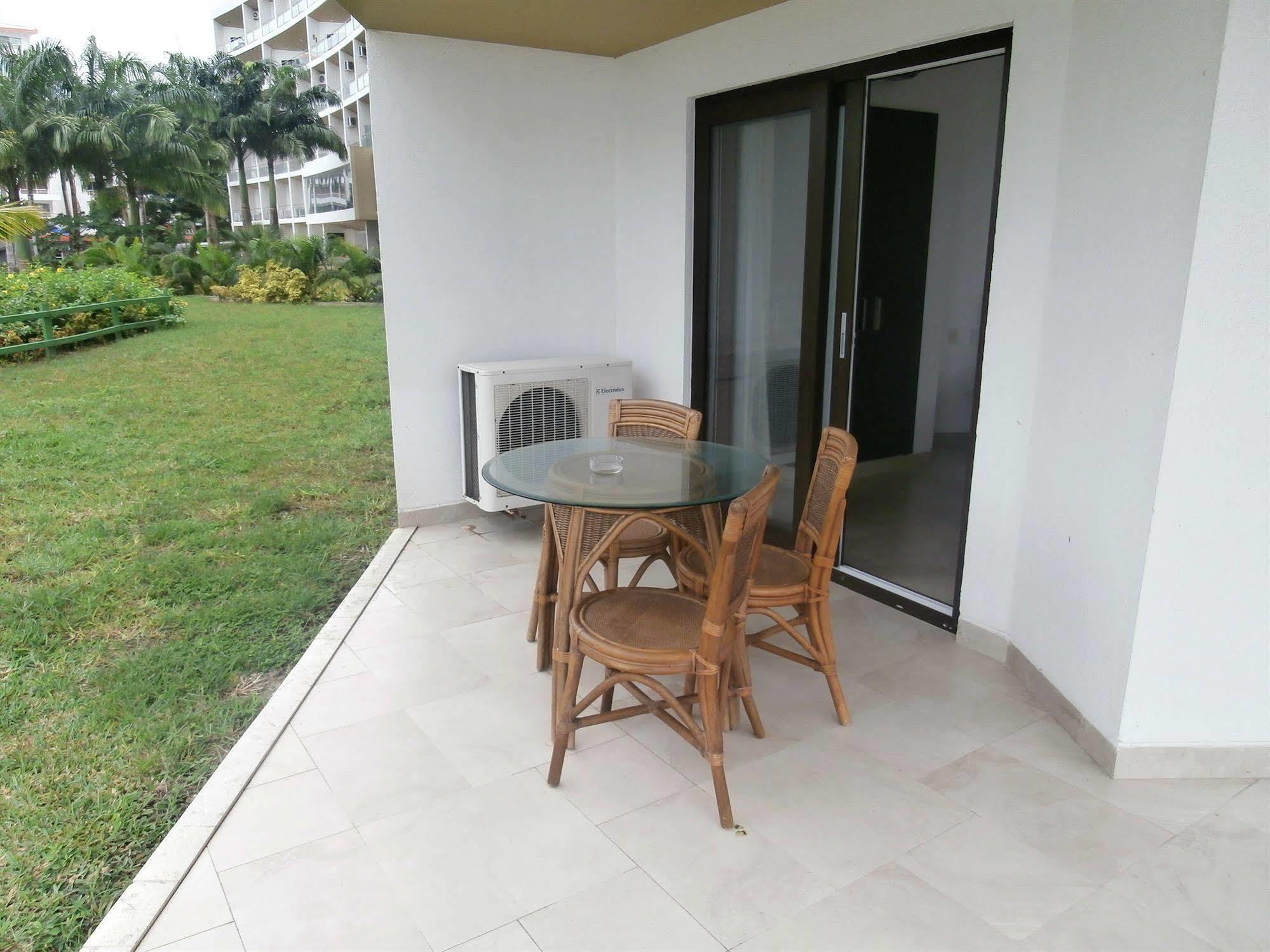 Hotel Makana Resort Tonsupa Kültér fotó