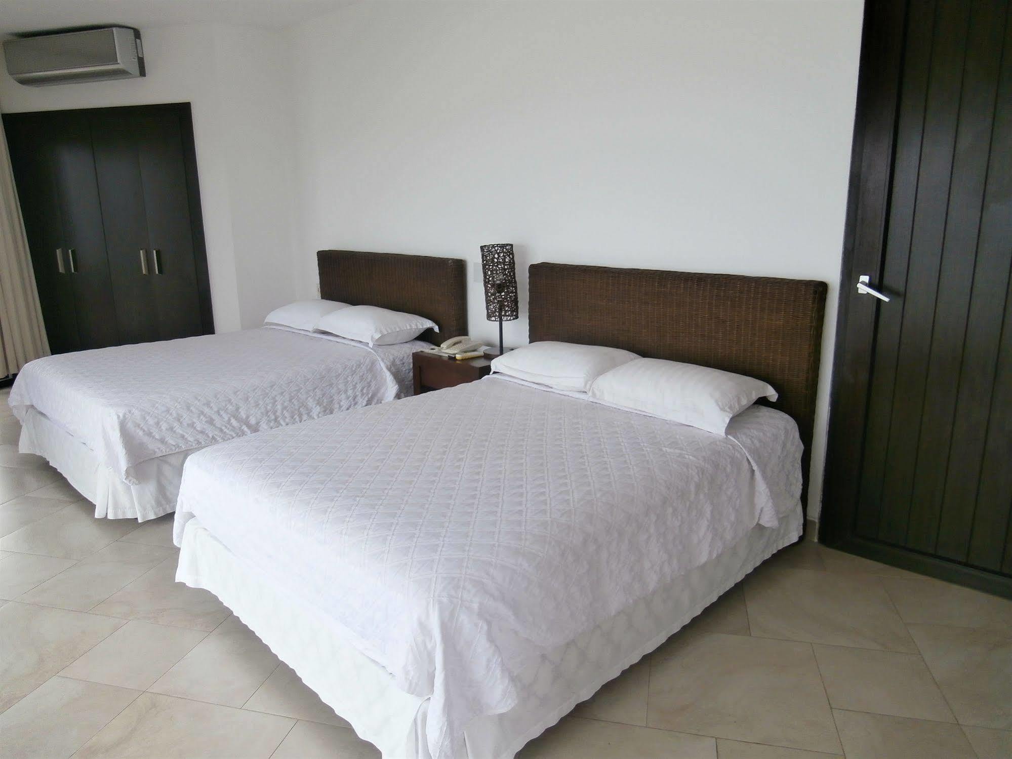 Hotel Makana Resort Tonsupa Kültér fotó
