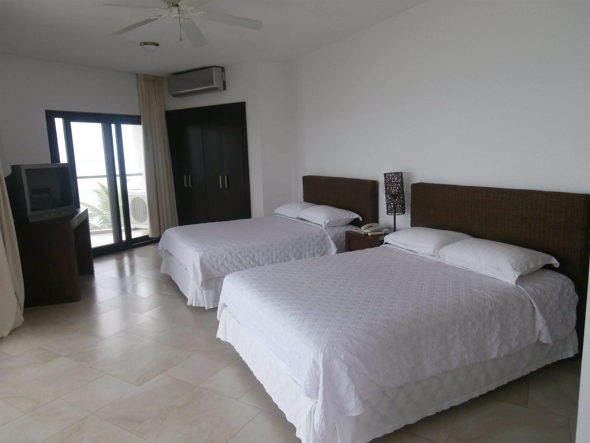 Hotel Makana Resort Tonsupa Kültér fotó