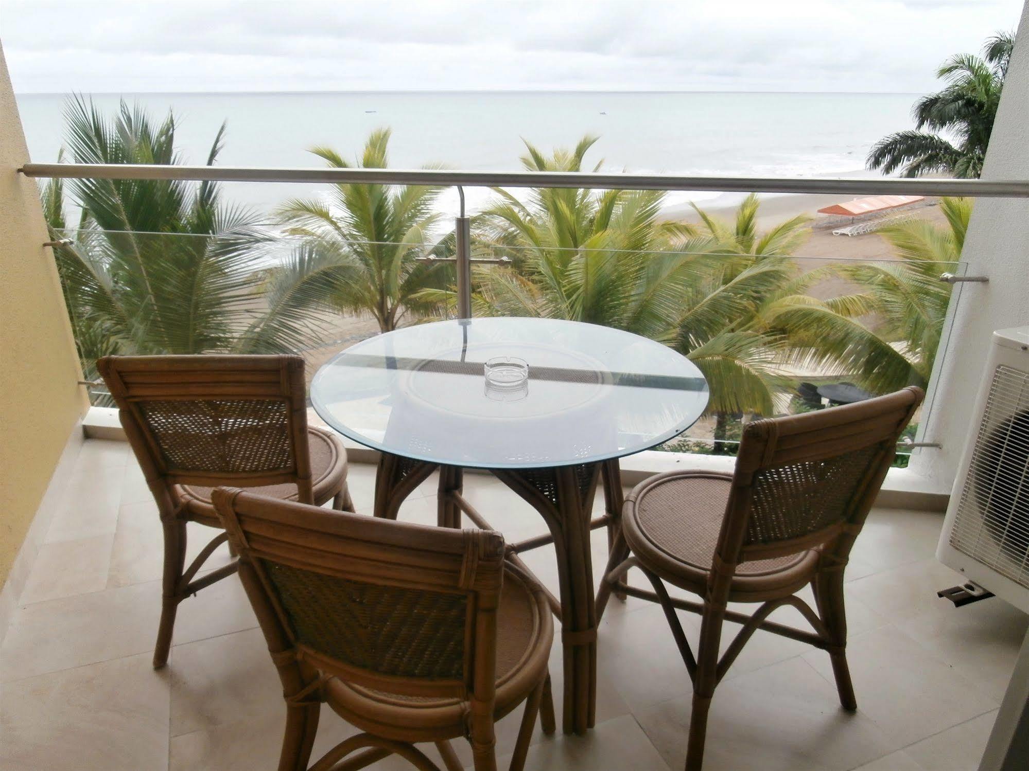 Hotel Makana Resort Tonsupa Kültér fotó