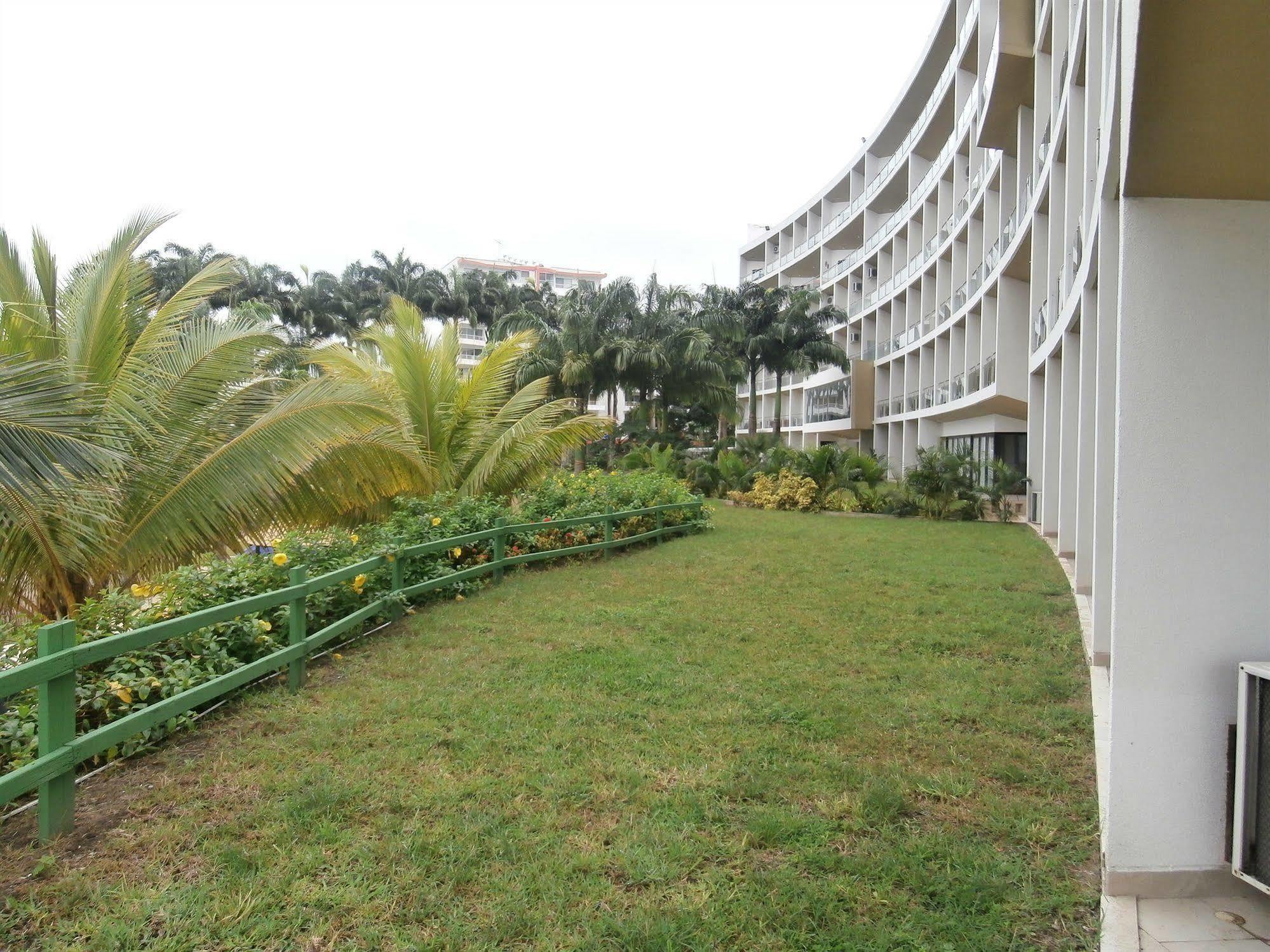 Hotel Makana Resort Tonsupa Kültér fotó