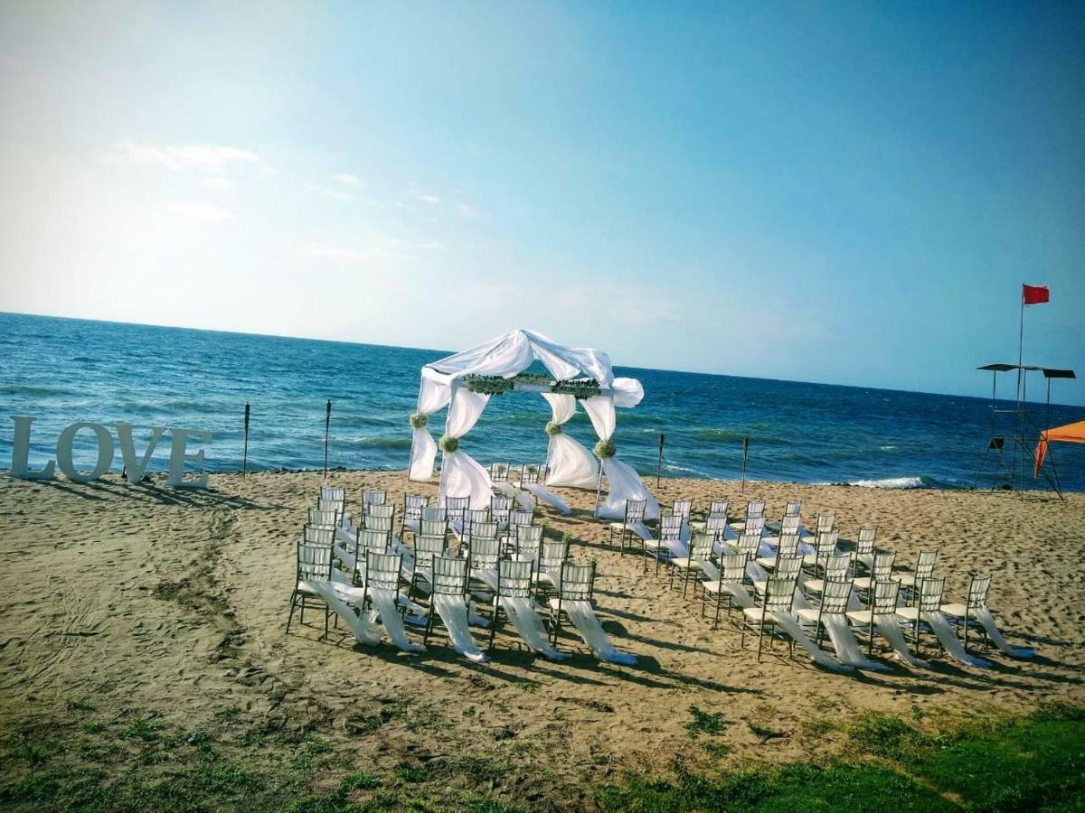 Hotel Makana Resort Tonsupa Kültér fotó